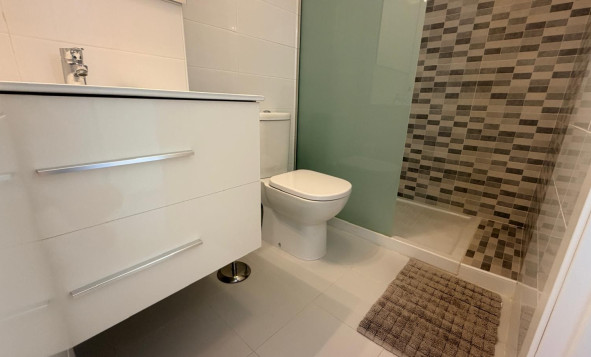Reventa - 1. Apartamento / piso - Orihuela Costa - Costa Blanca Sur