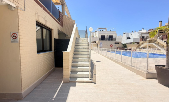 Reventa - 1. Apartamento / piso - Orihuela Costa - Costa Blanca Sur
