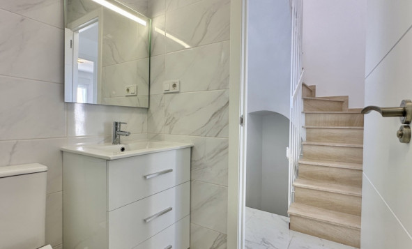 Resale - 2. Town house - Torrevieja - Costa Blanca South