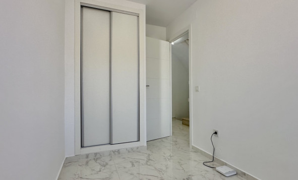 Resale - 2. Town house - Torrevieja - Costa Blanca South