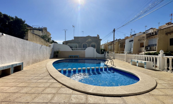 Resale - 2. Town house - Torrevieja - Costa Blanca South