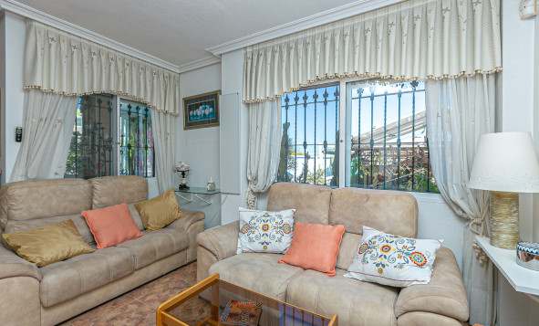 Herverkoop - 4. Halfvrijstaande villa - La Zenia - Costa Blanca Zuid