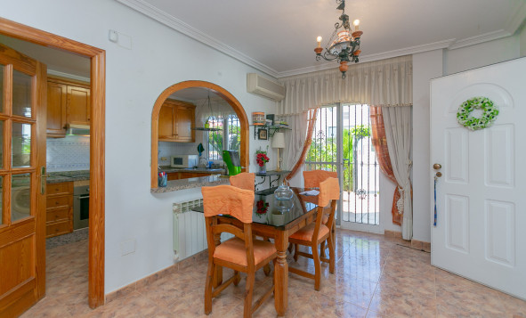 Herverkoop - 4. Halfvrijstaande villa - La Zenia - Costa Blanca Zuid