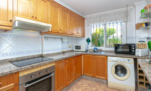 Herverkoop - 4. Halfvrijstaande villa - La Zenia - Costa Blanca Zuid