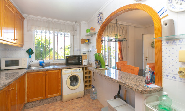 Herverkoop - 4. Halfvrijstaande villa - La Zenia - Costa Blanca Zuid