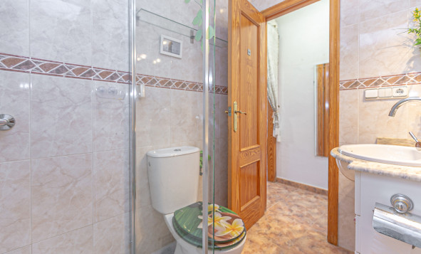 Herverkoop - 4. Halfvrijstaande villa - La Zenia - Costa Blanca Zuid