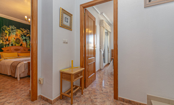 Herverkoop - 4. Halfvrijstaande villa - La Zenia - Costa Blanca Zuid