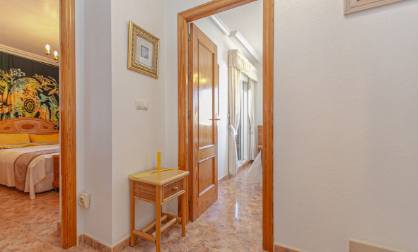 Herverkoop - 4. Halfvrijstaande villa - La Zenia - Costa Blanca Zuid