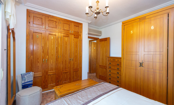 Herverkoop - 4. Halfvrijstaande villa - La Zenia - Costa Blanca Zuid