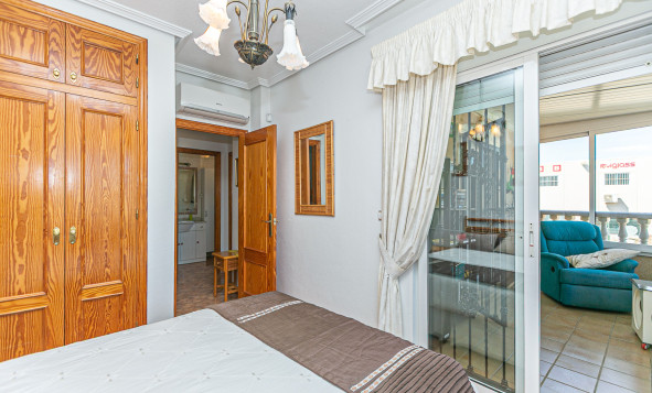 Herverkoop - 4. Halfvrijstaande villa - La Zenia - Costa Blanca Zuid