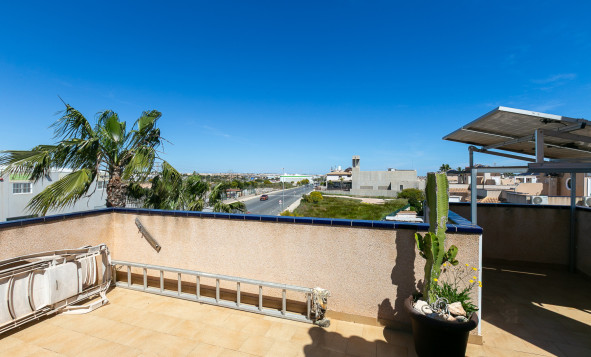Herverkoop - 4. Halfvrijstaande villa - La Zenia - Costa Blanca Zuid
