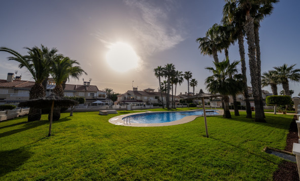 Reventa - 4. Chalet pareado - Playa Flamenca - Costa Blanca Sur