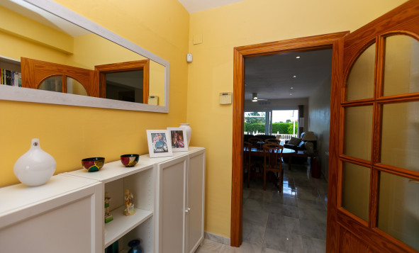 Herverkoop - 4. Halfvrijstaande villa - Los Balcones - Costa Blanca Zuid