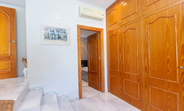 Herverkoop - 4. Halfvrijstaande villa - Los Balcones - Costa Blanca Zuid