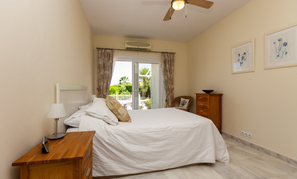 Herverkoop - 4. Halfvrijstaande villa - Los Balcones - Costa Blanca Zuid