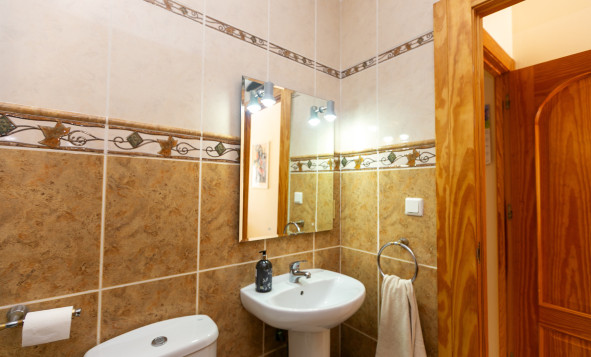 Herverkoop - 4. Halfvrijstaande villa - Los Balcones - Costa Blanca Zuid
