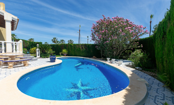 Resale - 3. Detached house - Villamartin - Rioja
