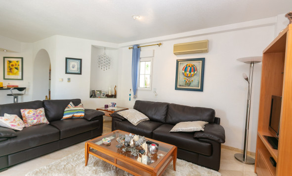 Resale - 3. Detached house - Villamartin - Rioja