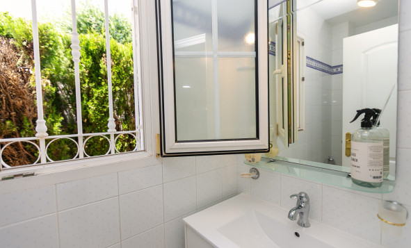 Resale - 3. Detached house - Villamartin - Rioja