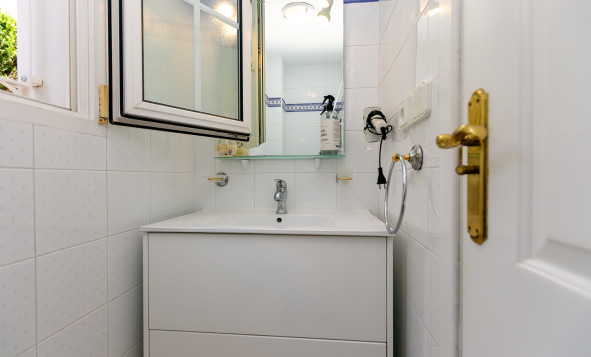 Resale - 3. Detached house - Villamartin - Rioja