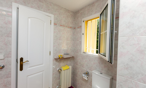 Resale - 3. Detached house - Villamartin - Rioja