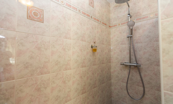 Resale - 3. Detached house - Villamartin - Rioja