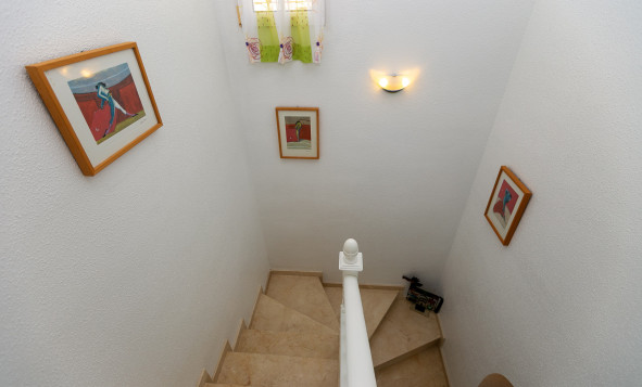 Resale - 3. Detached house - Villamartin - Rioja