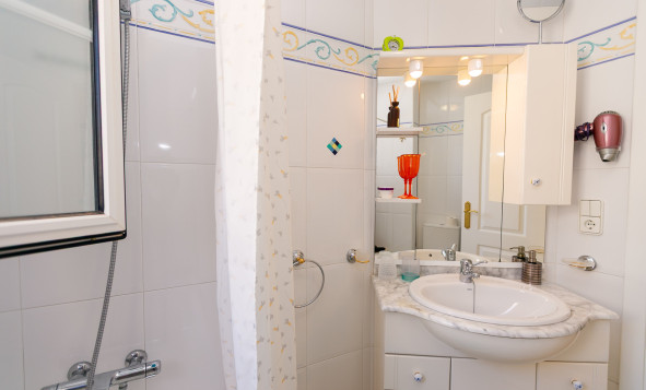 Resale - 3. Detached house - Villamartin - Rioja