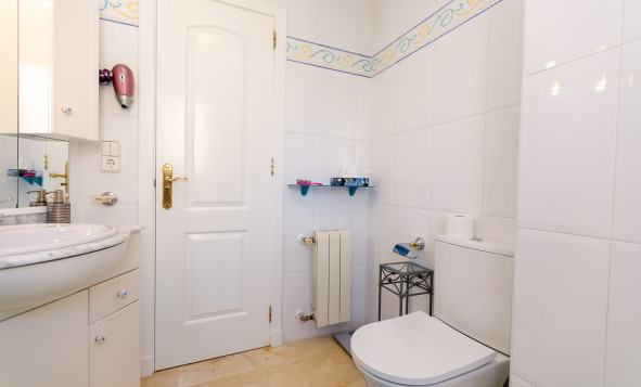 Resale - 3. Detached house - Villamartin - Rioja