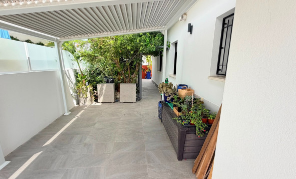 Resale - 4. House - Detached Villa - Los Montesinos - Costa Blanca South