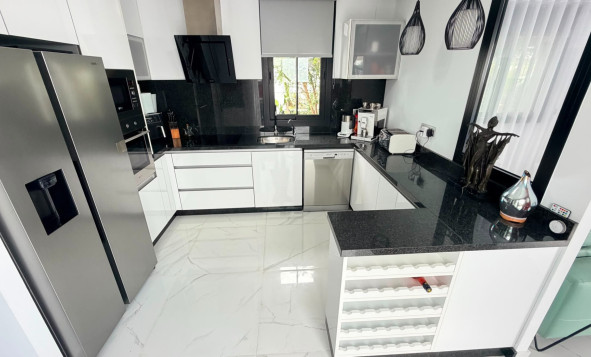 Resale - 4. House - Detached Villa - Los Montesinos - Costa Blanca South