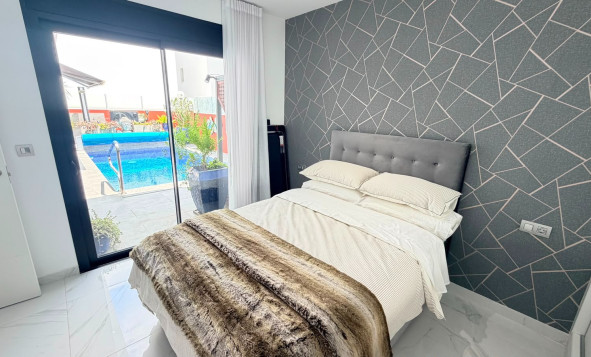 Resale - 4. House - Detached Villa - Los Montesinos - Costa Blanca South