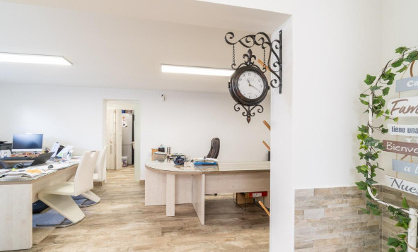 Reventa - 3. Casa indepiende - San Miguel de Salinas - Las filipinas