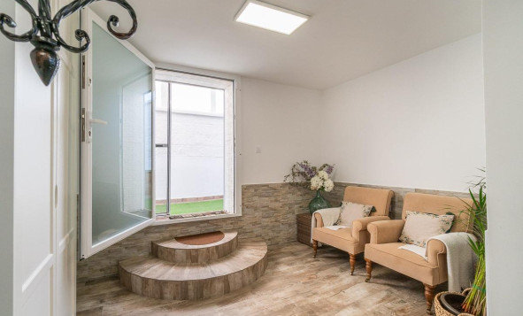 Reventa - 3. Casa indepiende - San Miguel de Salinas - Las filipinas