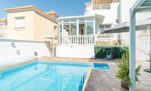 Reventa - 3. Casa indepiende - San Miguel de Salinas - Las filipinas