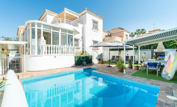 Reventa - 3. Casa indepiende - San Miguel de Salinas - Las filipinas