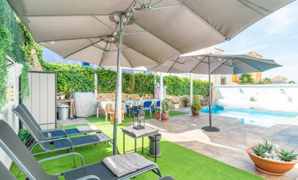 Reventa - 3. Casa indepiende - San Miguel de Salinas - Las filipinas