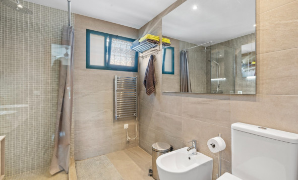 Resale - 1. Apartment / flat - Playa San Juan - Costa Blanca North