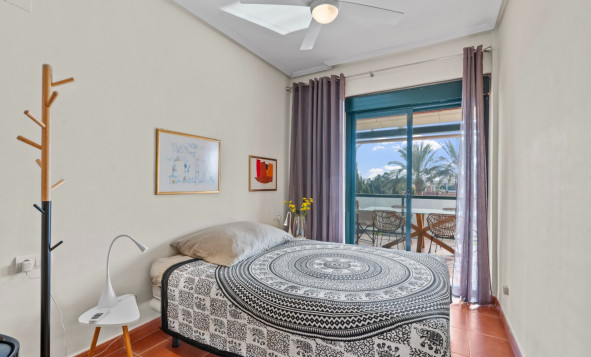 Resale - 1. Apartment / flat - Playa San Juan - Costa Blanca North