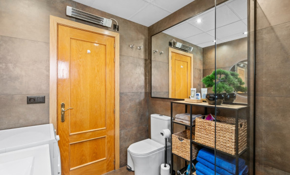 Resale - 1. Apartment / flat - Playa San Juan - Costa Blanca North
