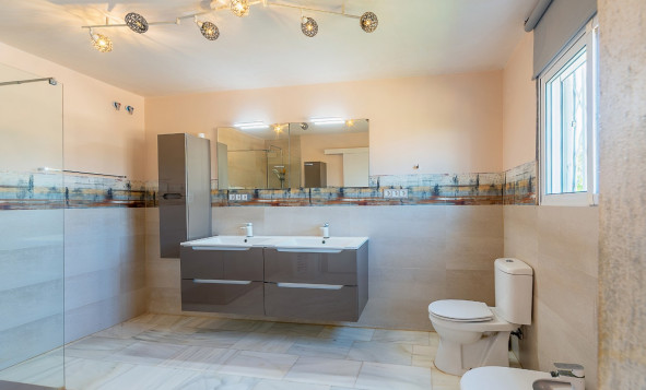 Resale - 3. Detached house - San Vicente del Raspeig - Costa Blanca North