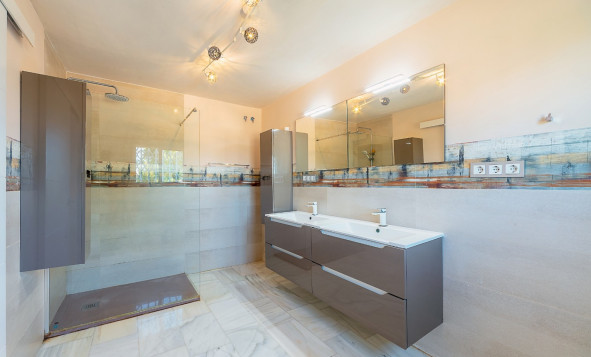 Resale - 3. Detached house - San Vicente del Raspeig - Costa Blanca North