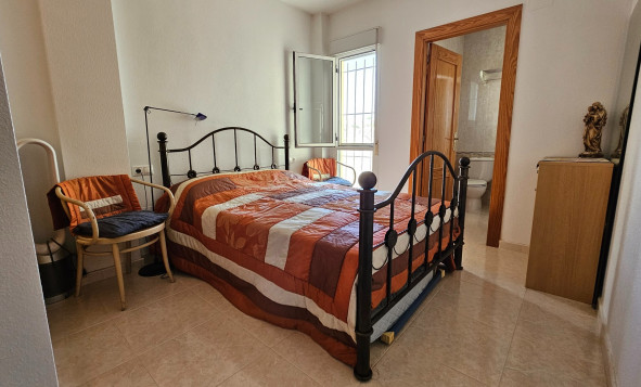 Herverkoop - 3. Vrijstaande villa - La Marina - Costa Blanca Zuid