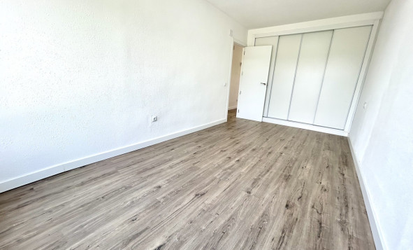 Resale - 1. Apartment / flat - Villamartin - Costa Blanca South