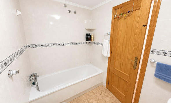 Herverkoop - 1. Appartement / flat - Torrevieja - Costa Blanca Zuid