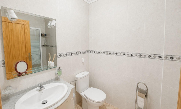 Herverkoop - 1. Appartement / flat - Torrevieja - Costa Blanca Zuid