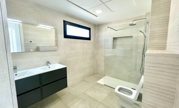 Reventa - 3. Casa indepiende - Benijófar - Costa Blanca Sur