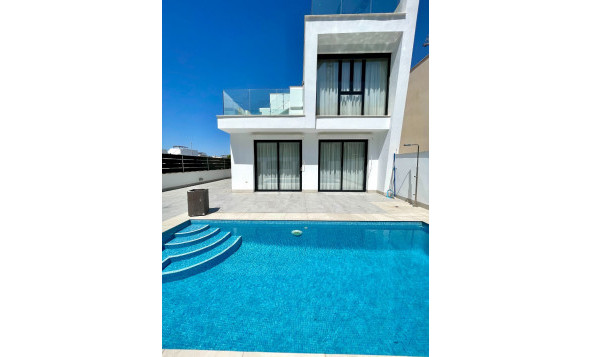 Reventa - 3. Casa indepiende - Benijófar - Costa Blanca Sur