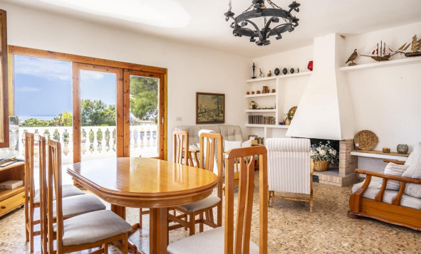 Reventa - 3. Casa indepiende - Isla Plana