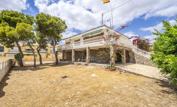Reventa - 3. Casa indepiende - Isla Plana
